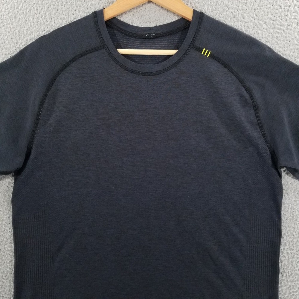 Lululemon Shirt Mens Large Blue Black Metal Vent Tech Performance Gym Training
